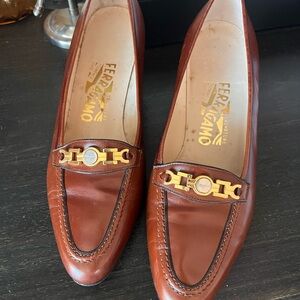 RARE Vintage Salvatore Ferragamo Brown Leather Loafer Heels W7.5